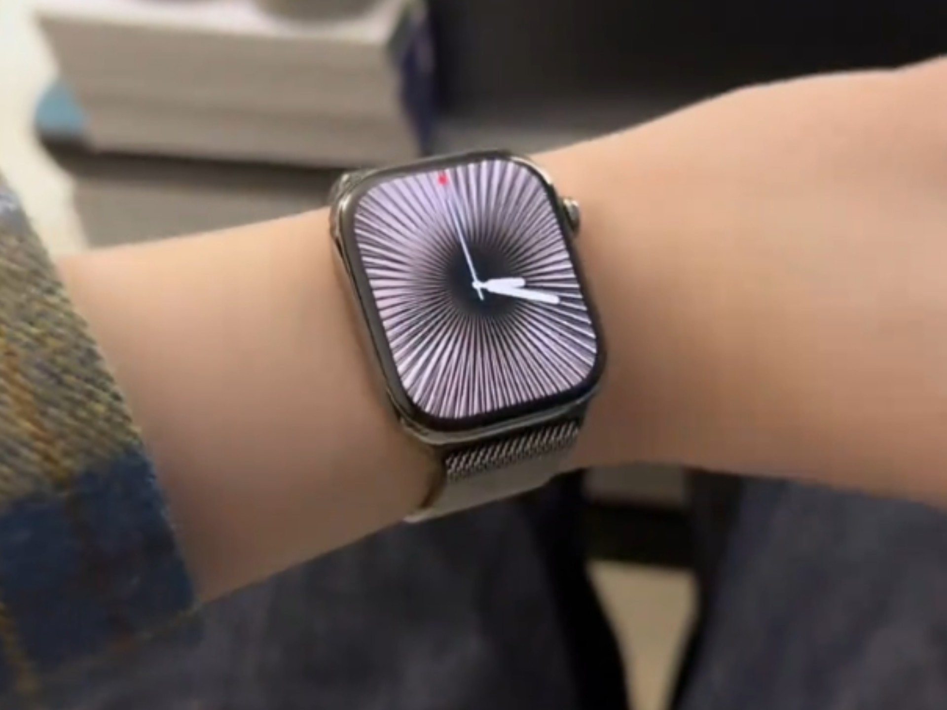 苹果手表蛇蜂窝版(苹果手表蜂窝版和普通版区别)-第8张图片-有道翻译官网