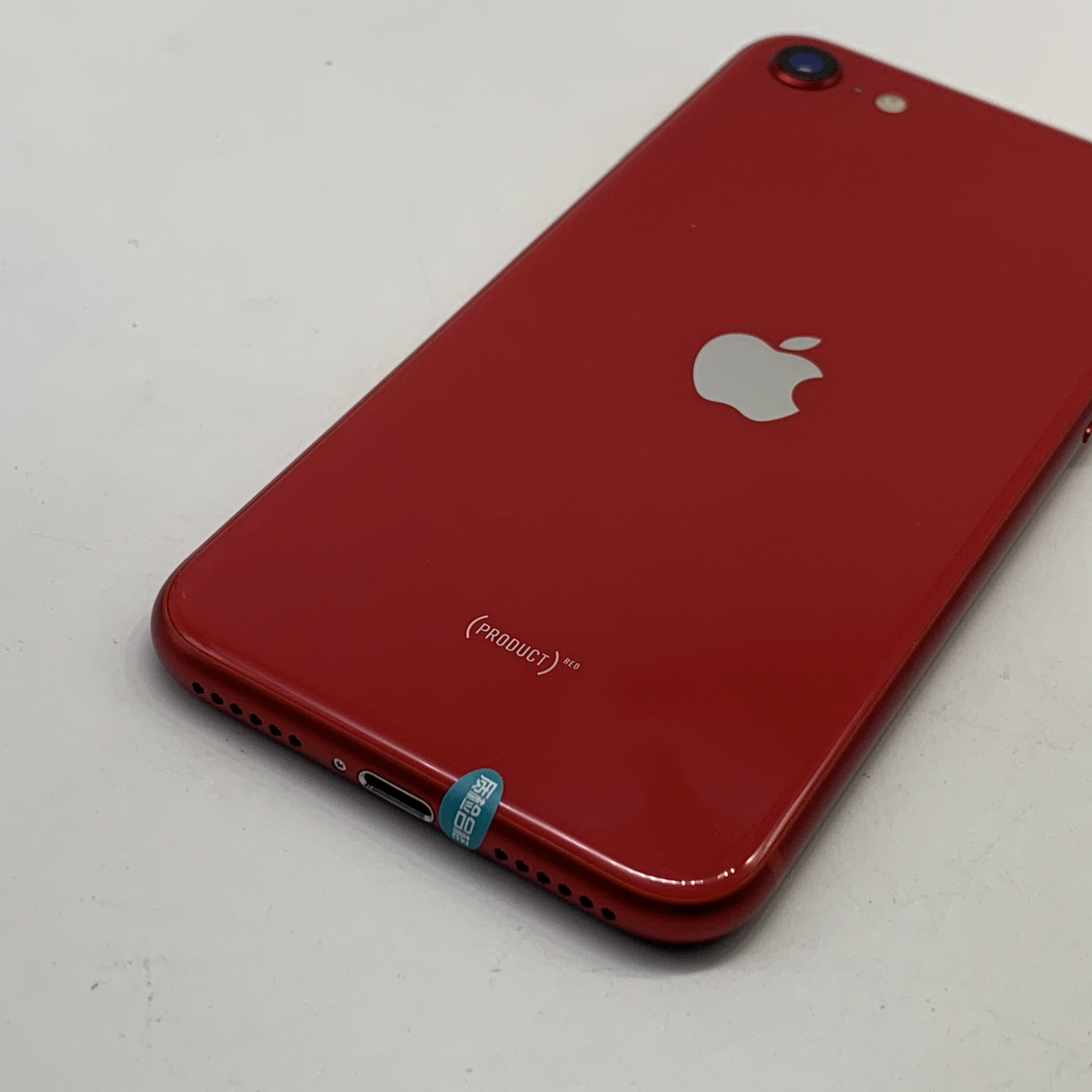 苹果se2红色版(苹果se2红色好看还是黑色好看)-第6张图片-有道翻译官网